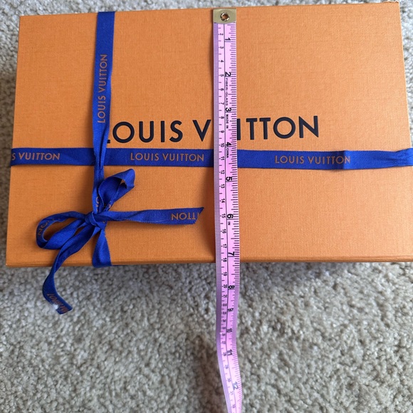 LOUIS VUITTON Orange Storage Gift Box - Picture 6 of 6